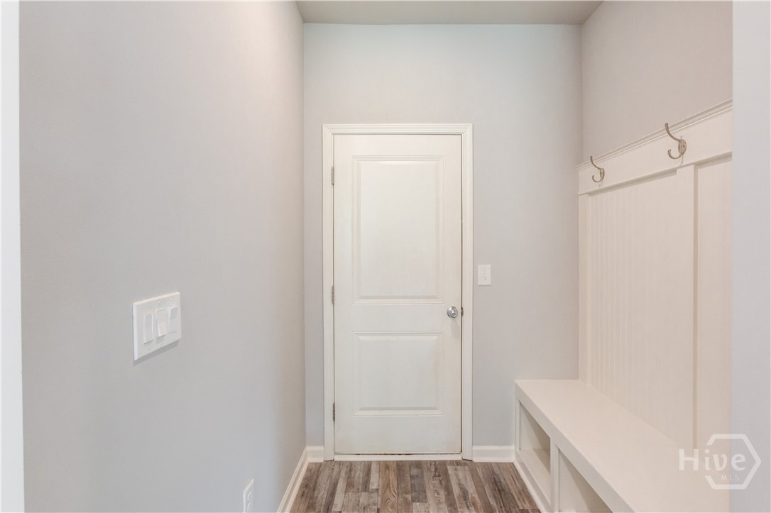 146 Stanford Way Property Photo 21
