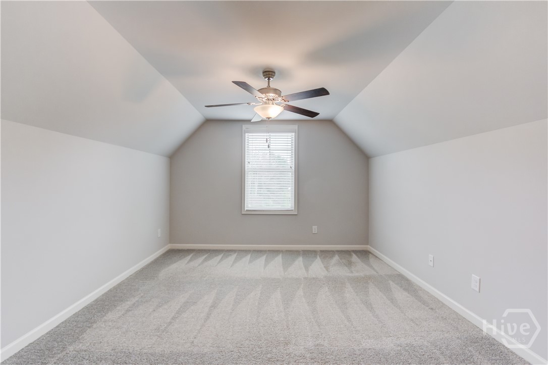 146 Stanford Way Property Photo 33
