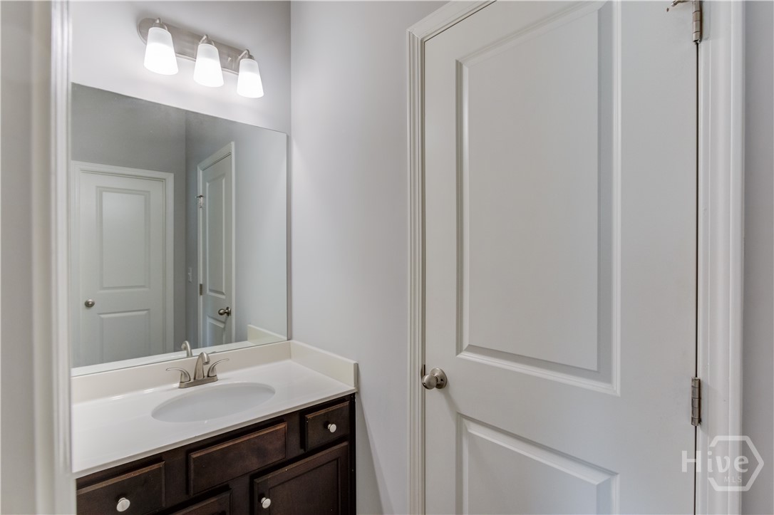 146 Stanford Way Property Photo 37