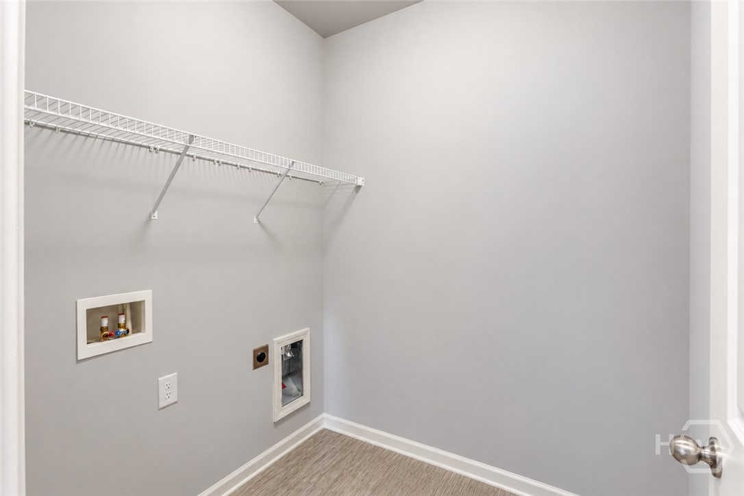 146 Stanford Way Property Photo 40