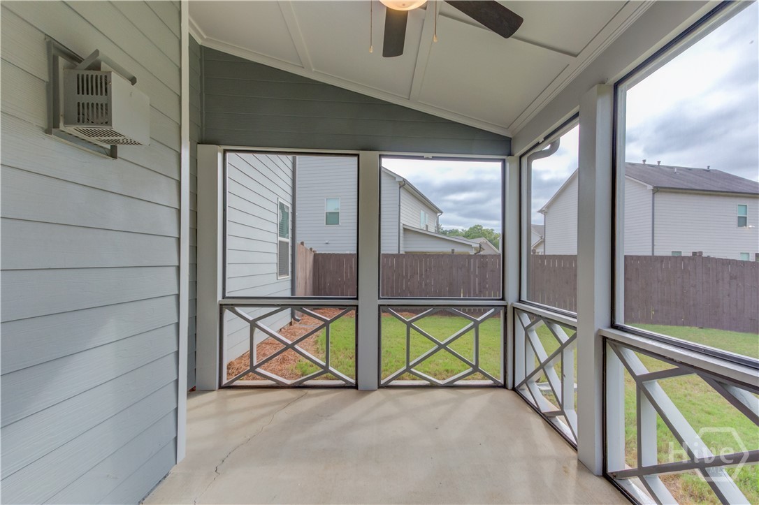 146 Stanford Way Property Photo 41