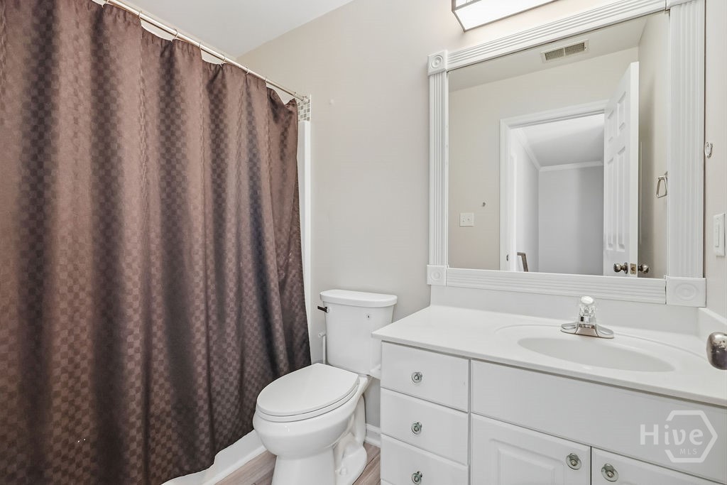 106 Berkeshire Court Property Photo 21