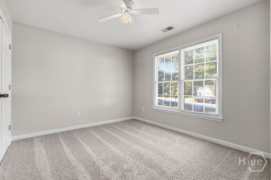106 Berkeshire Court Property Photo 23