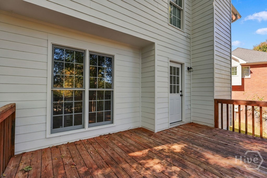 106 Berkeshire Court Property Photo 25