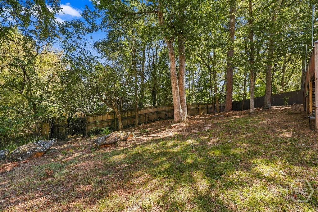 106 Berkeshire Court Property Photo 28