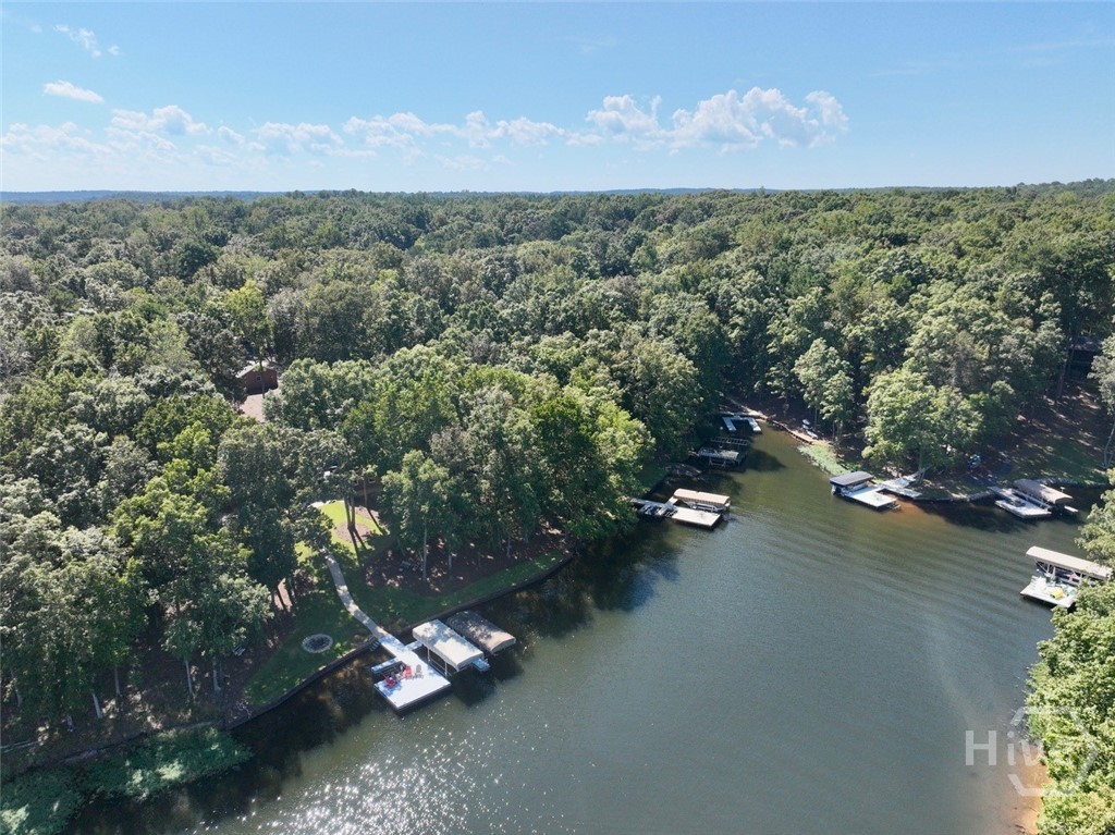 415 Long Shoals Drive Property Photo 8
