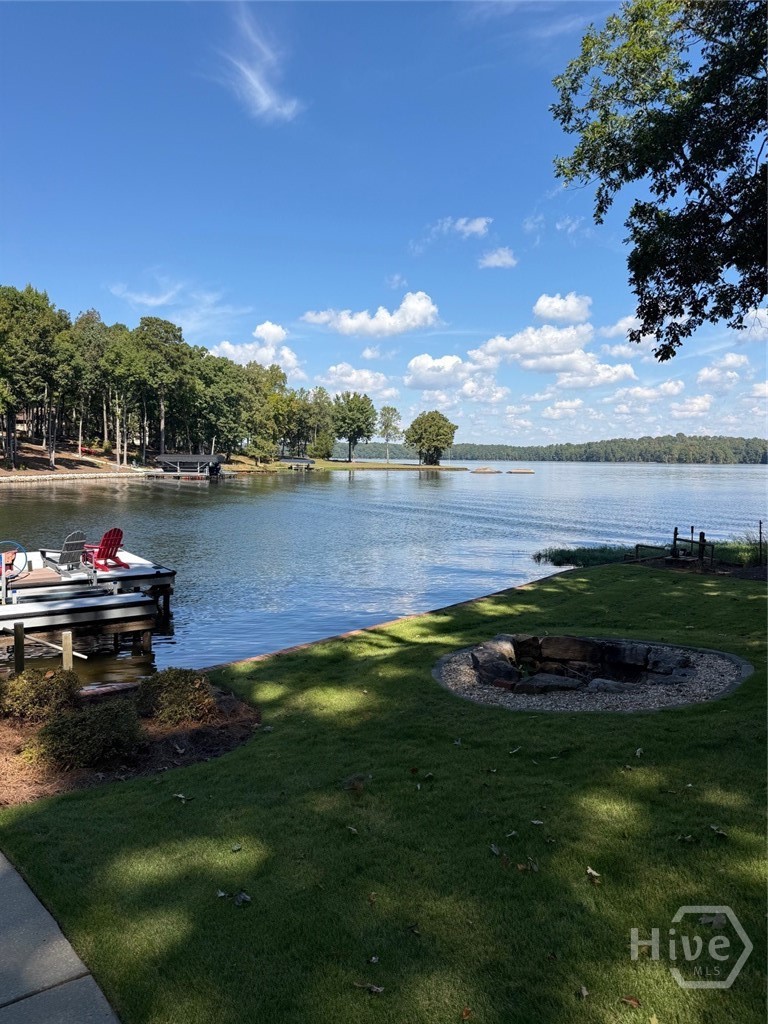 415 Long Shoals Drive Property Photo 22