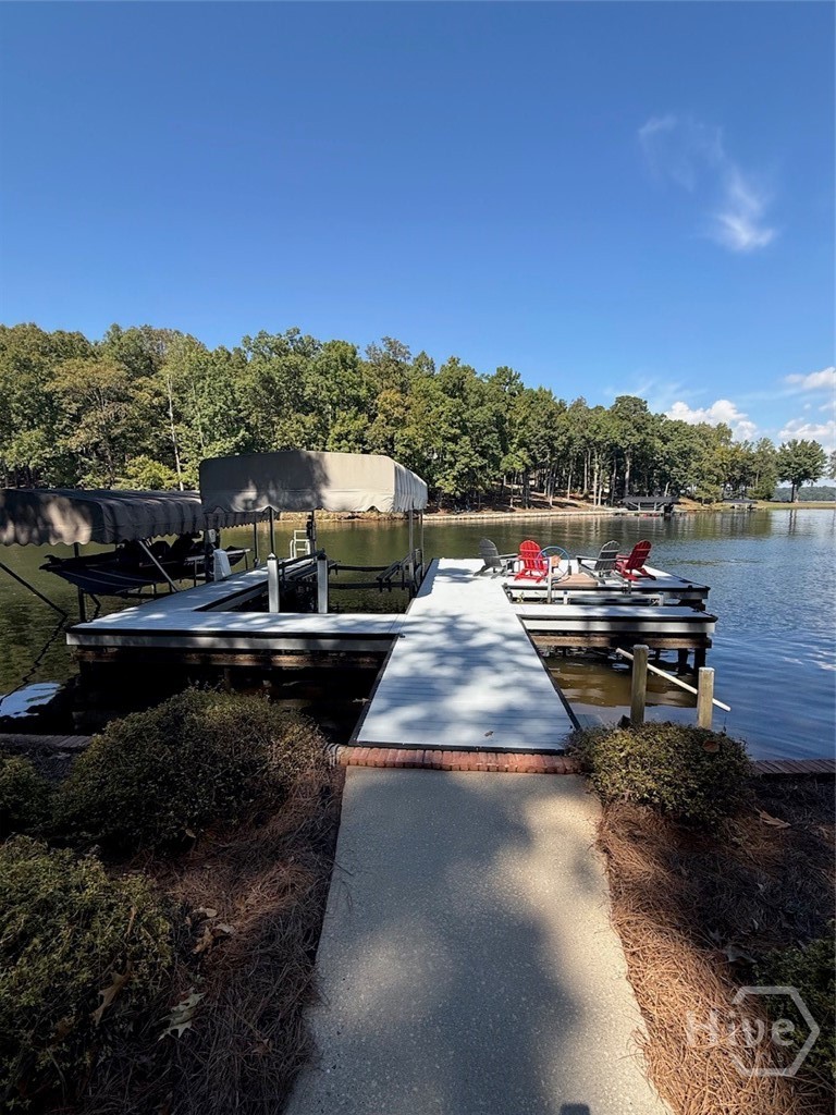 415 Long Shoals Drive Property Photo 28