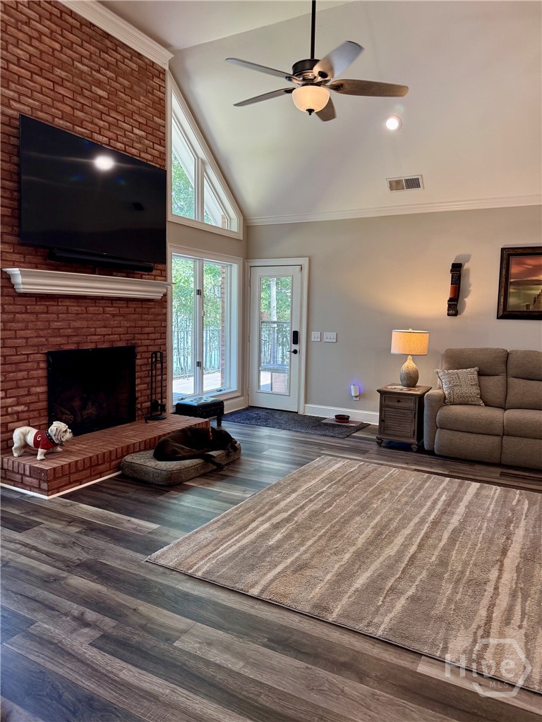 415 Long Shoals Drive Property Photo 35