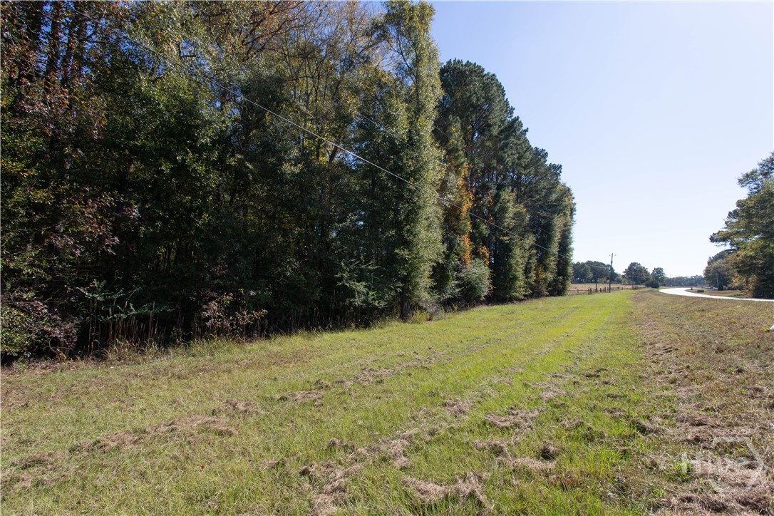 3171 Salem Road Property Photo 5