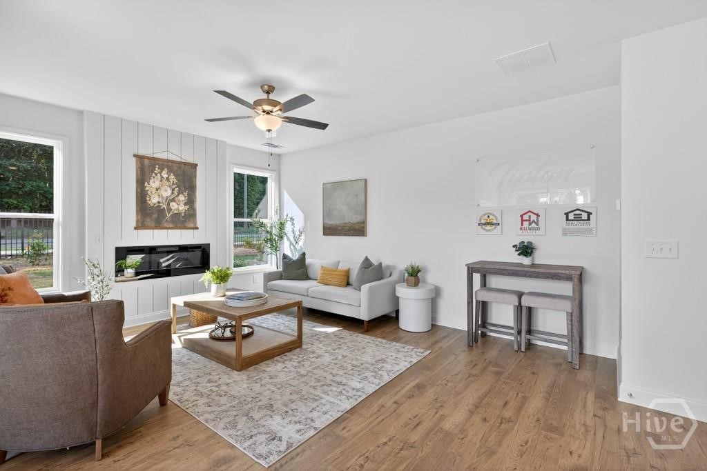 159 Windsor Park Court Property Photo 4