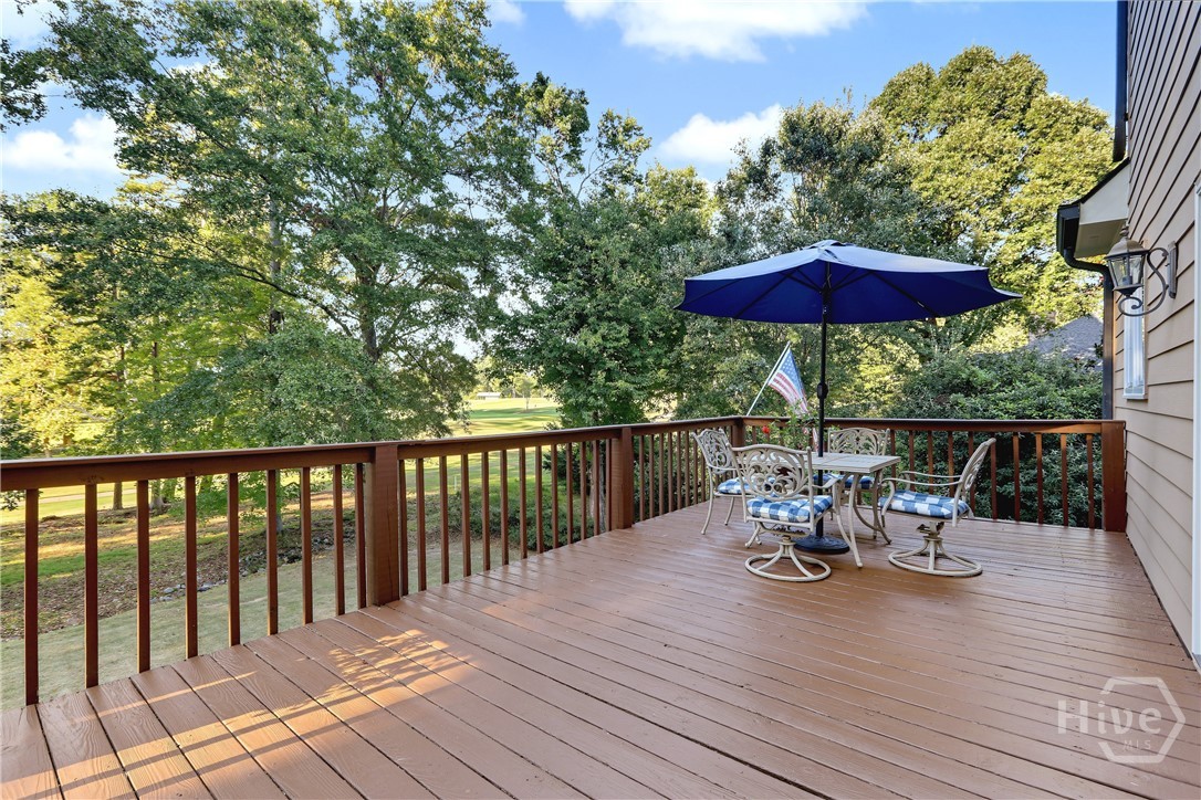 884 Fairway Drive Property Photo 22