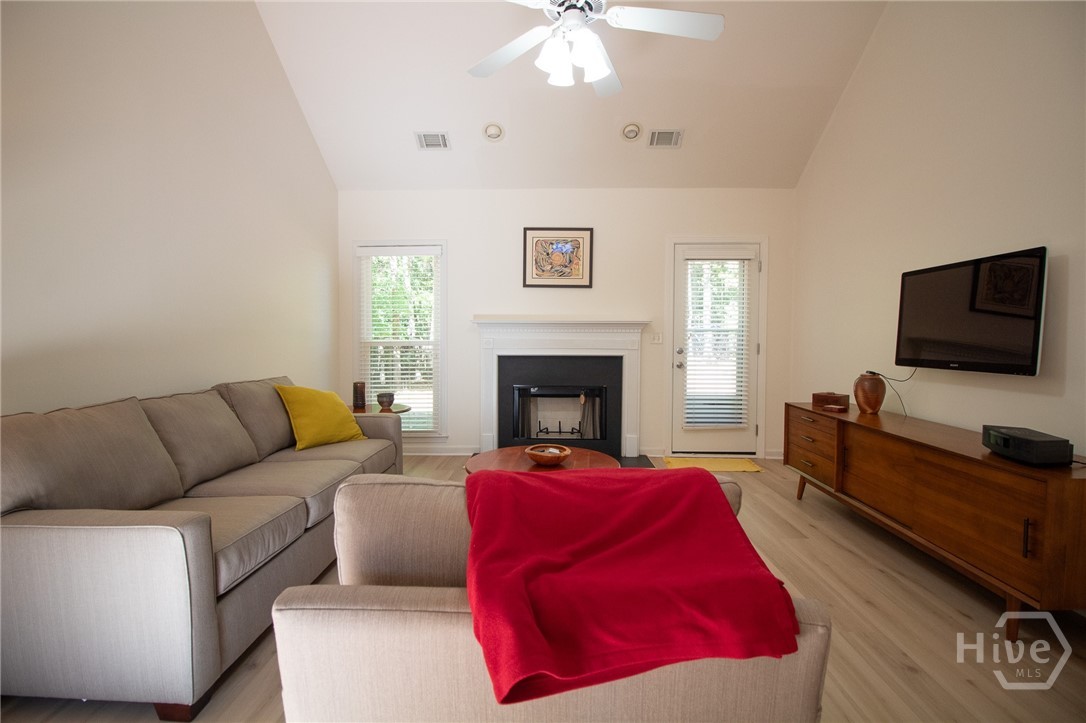 110 Spring Lake Point Property Photo 5