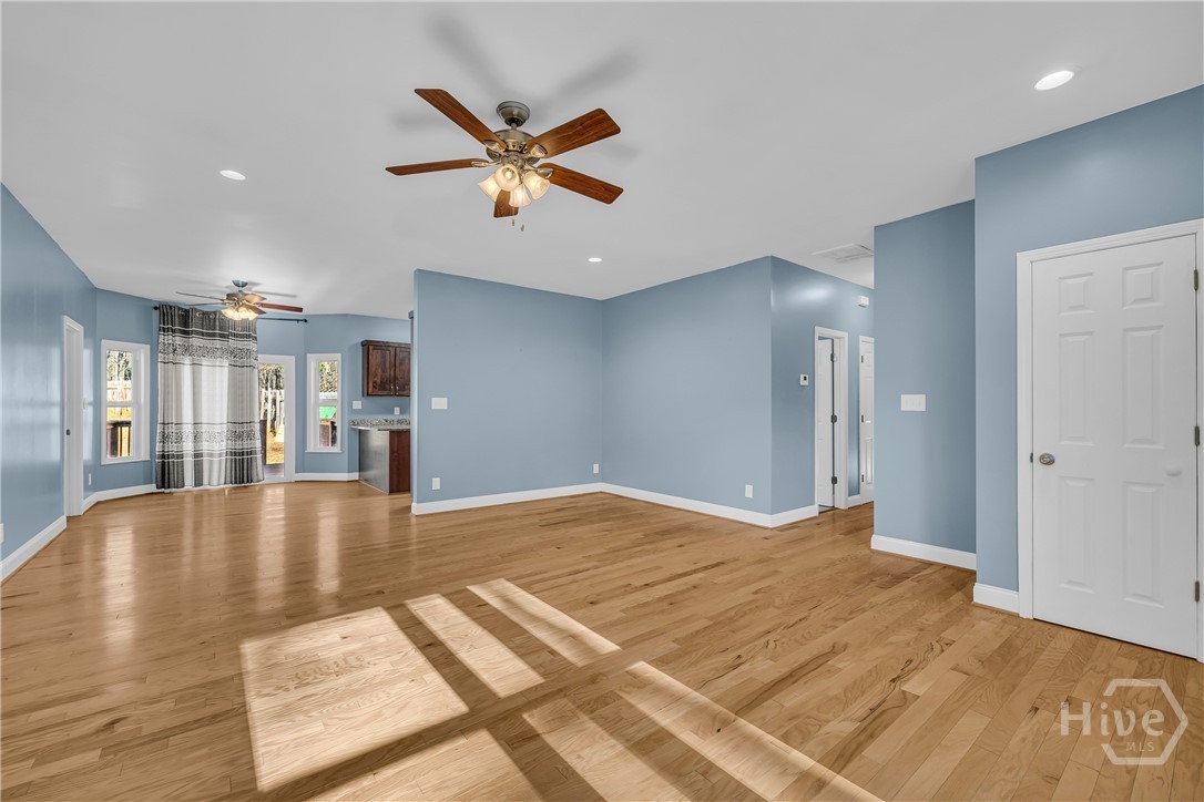 125 Bernice Drive Property Photo 4