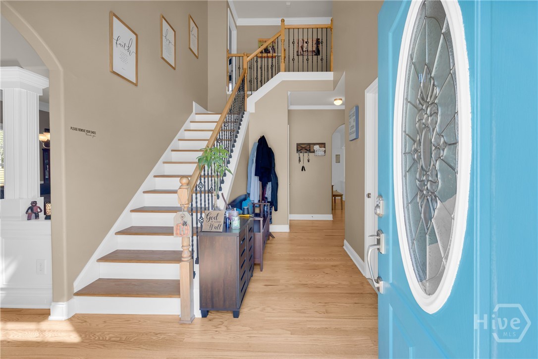 1060 Solitaire Court Property Photo 6