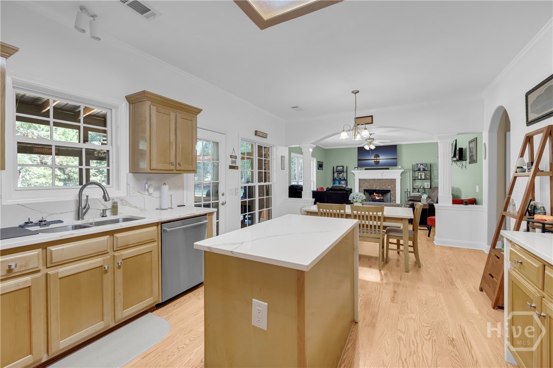 1060 Solitaire Court Property Photo 16