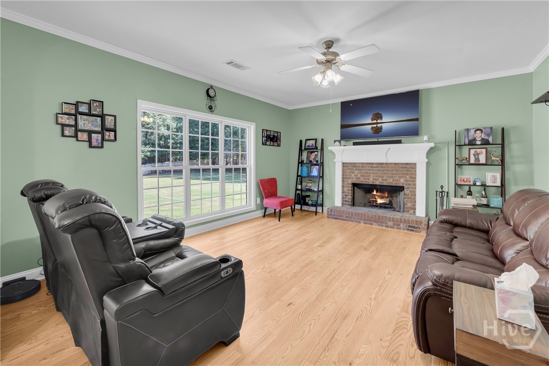 1060 Solitaire Court Property Photo 22