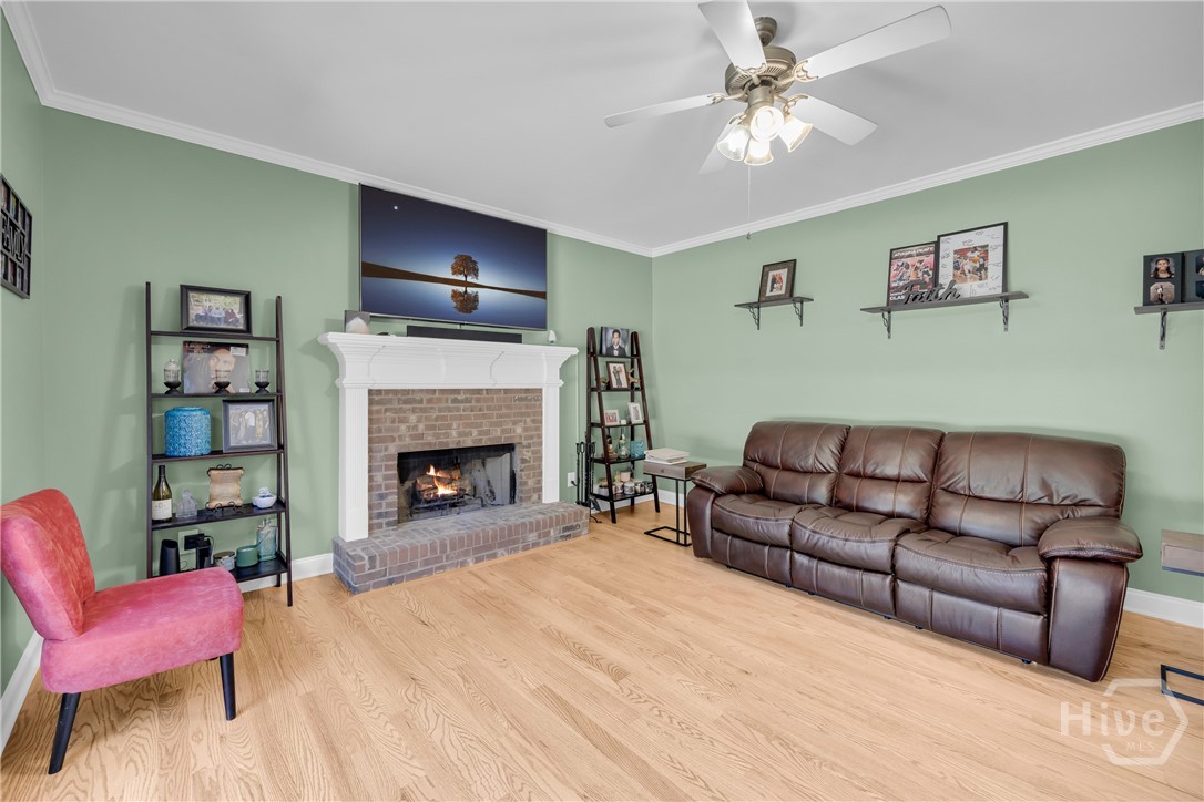 1060 Solitaire Court Property Photo 23