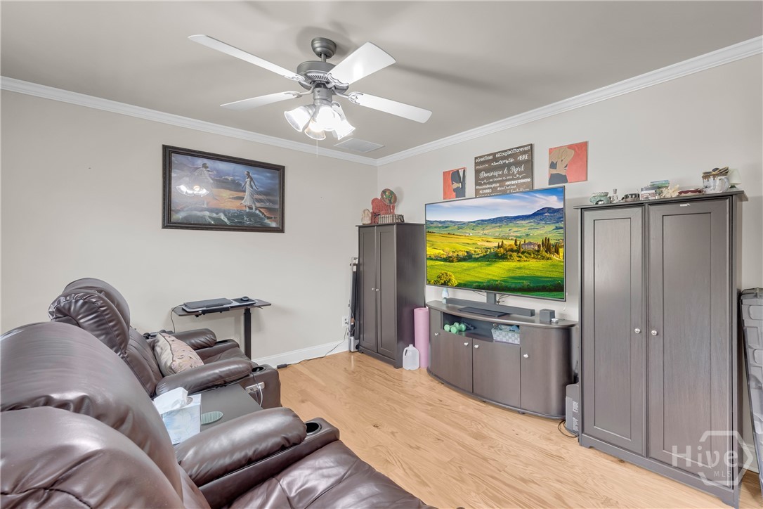 1060 Solitaire Court Property Photo 33