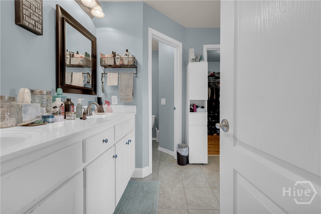 1060 Solitaire Court Property Photo 35