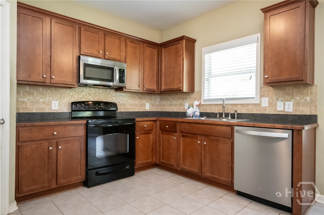 1120 Arlington Place Property Photo 10