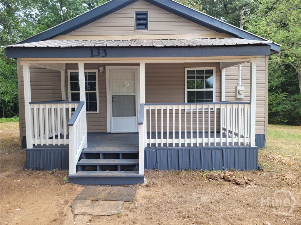 142 Silver Circle Property Photo 1