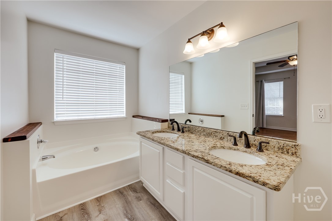 1021 Jessica Way Property Photo 27