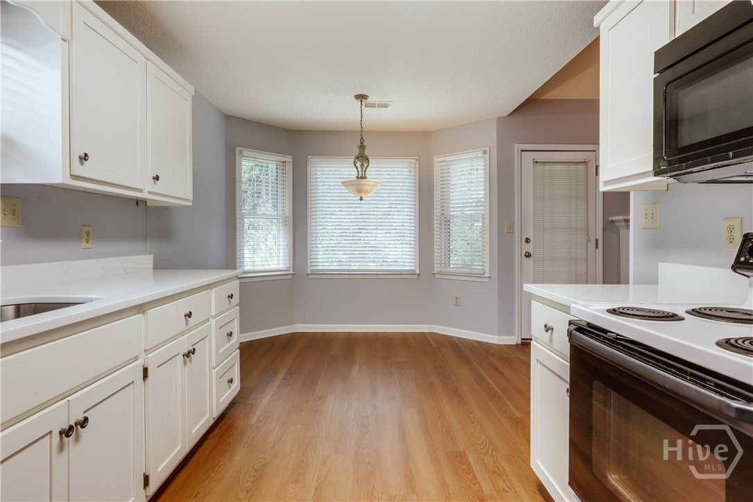 137 Lucy Lane Property Photo 11