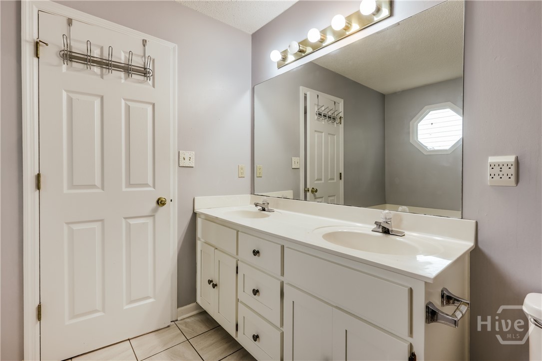 137 Lucy Lane Property Photo 19