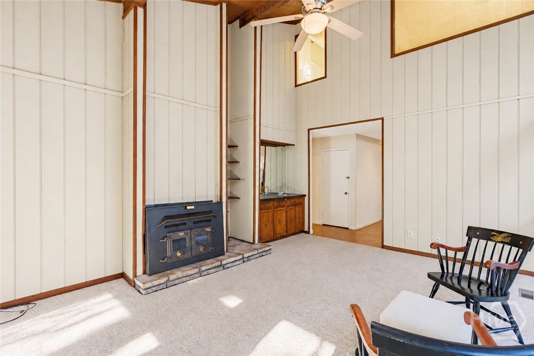 191 Woodstone Drive Property Photo 4