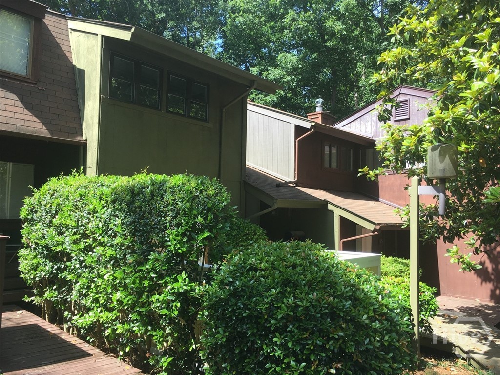 155 Woodstone Drive Property Photo 2