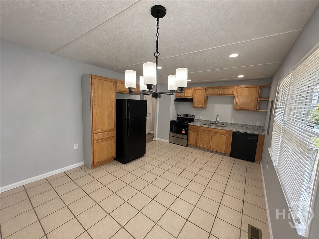 131 Martin Circle Property Photo 6