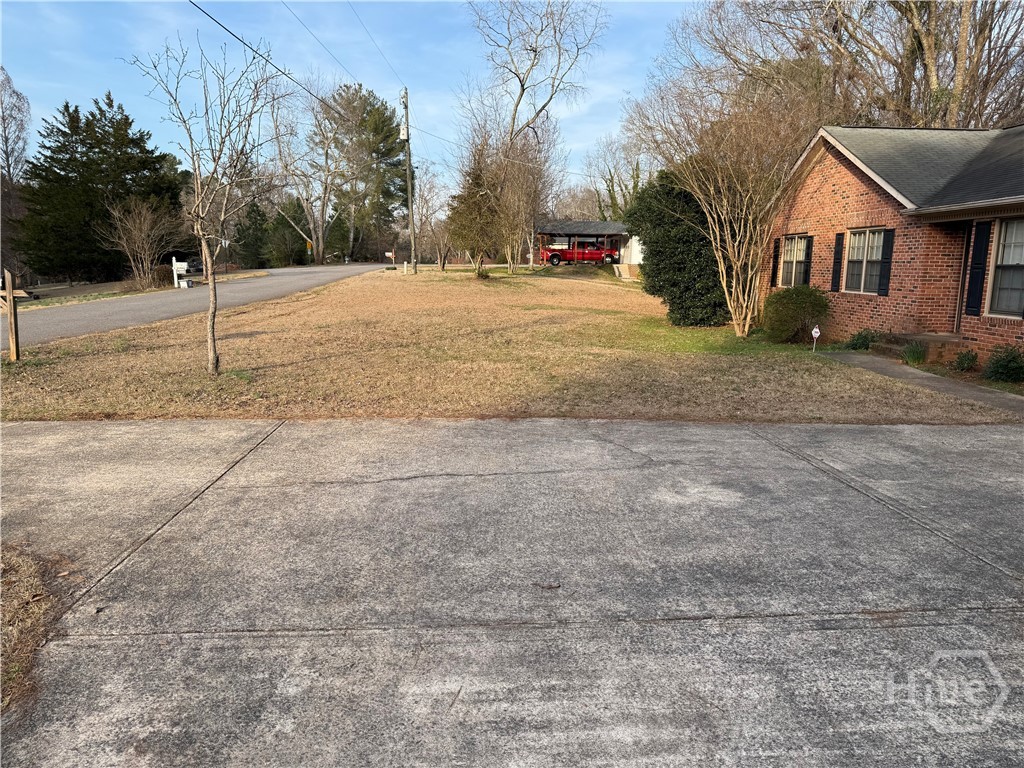 1030 Cherokee Circle Property Photo 3