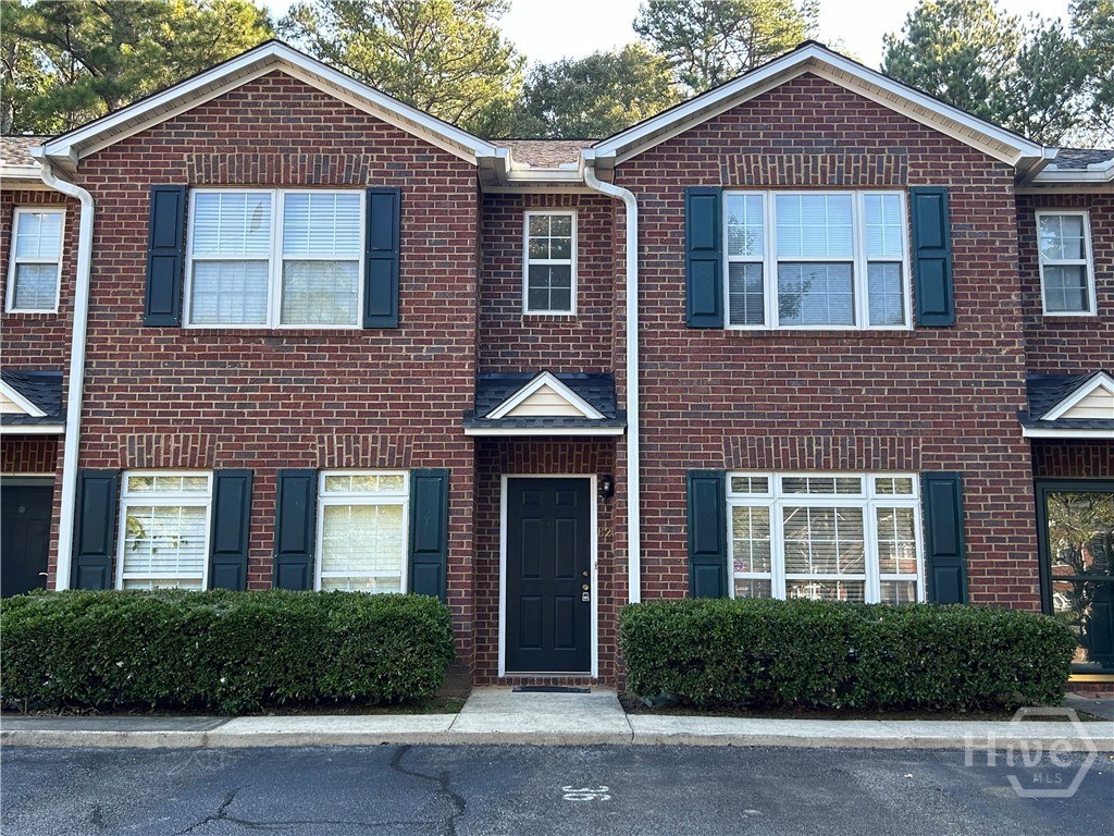 637 Huntington Road Property Photo 2