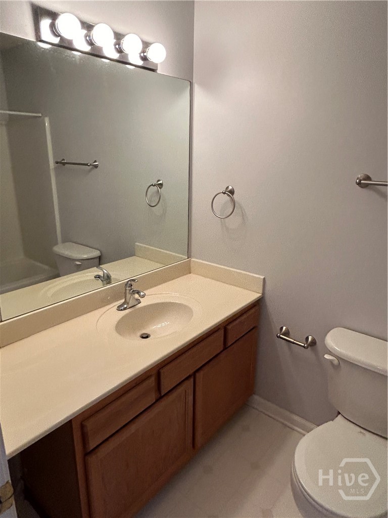 637 Huntington Road Property Photo 18