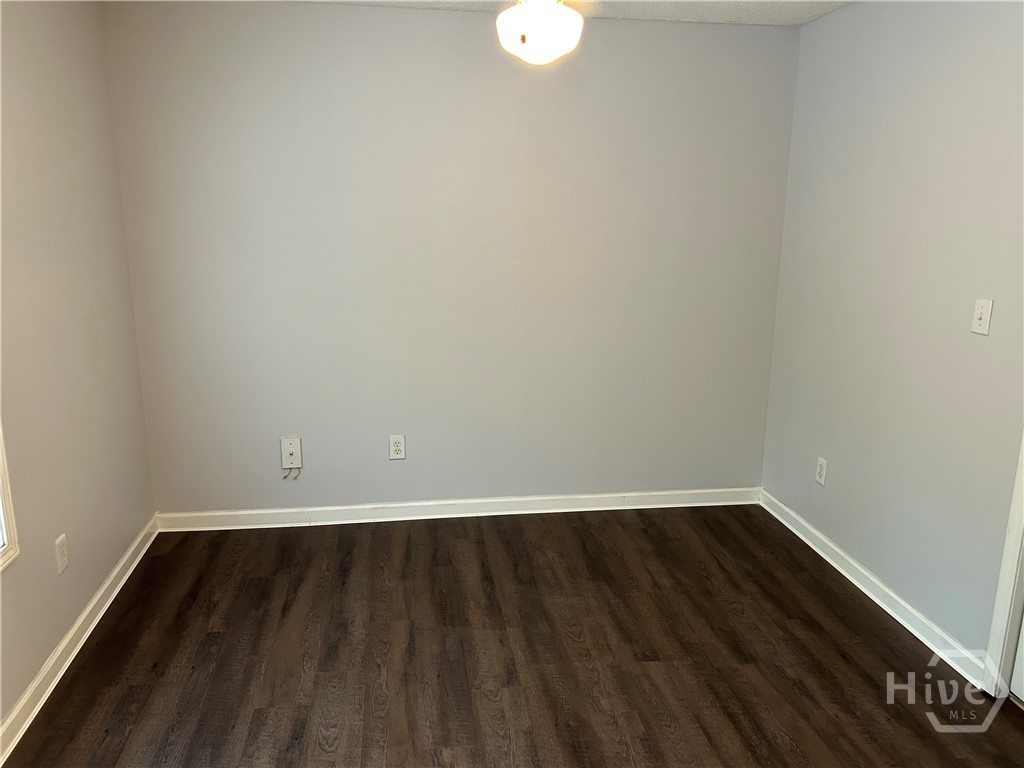 637 Huntington Road Property Photo 20