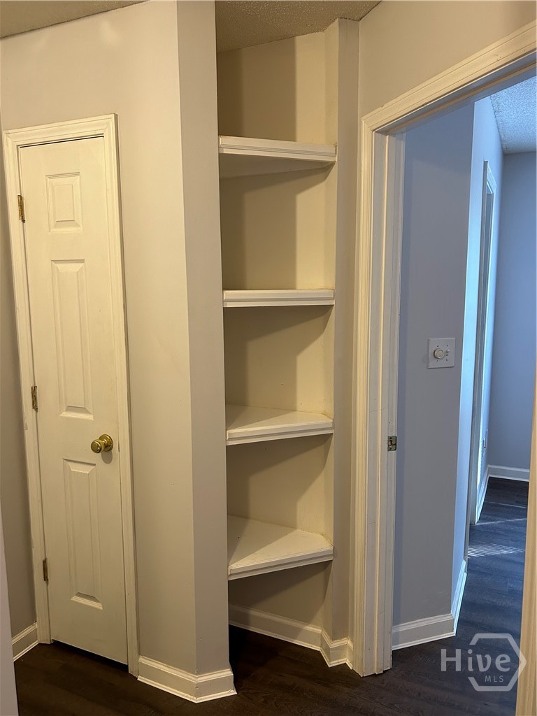 637 Huntington Road Property Photo 23