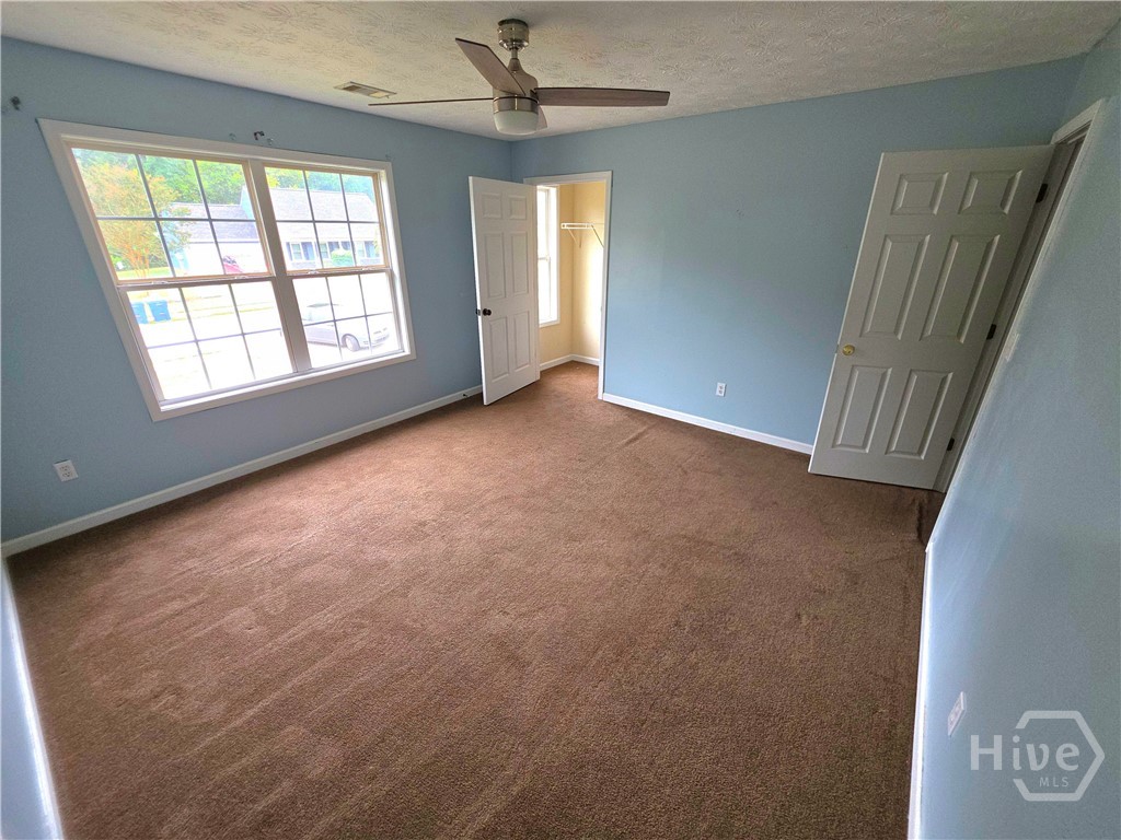 421 Shenandoah Court Property Photo 11