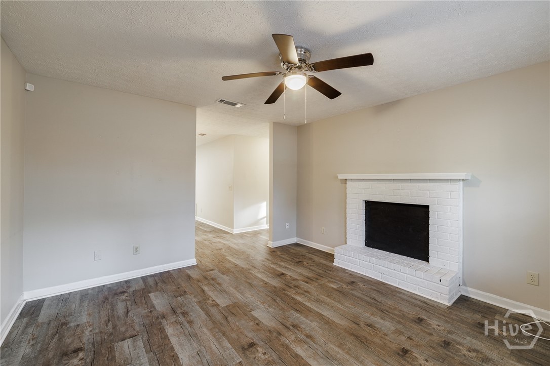 106/108 Upland Property Photo 7