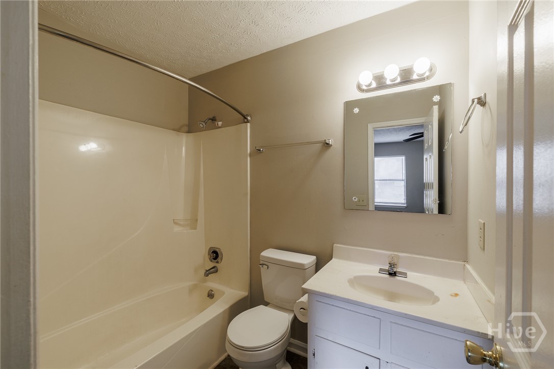 106/108 Upland Property Photo 11