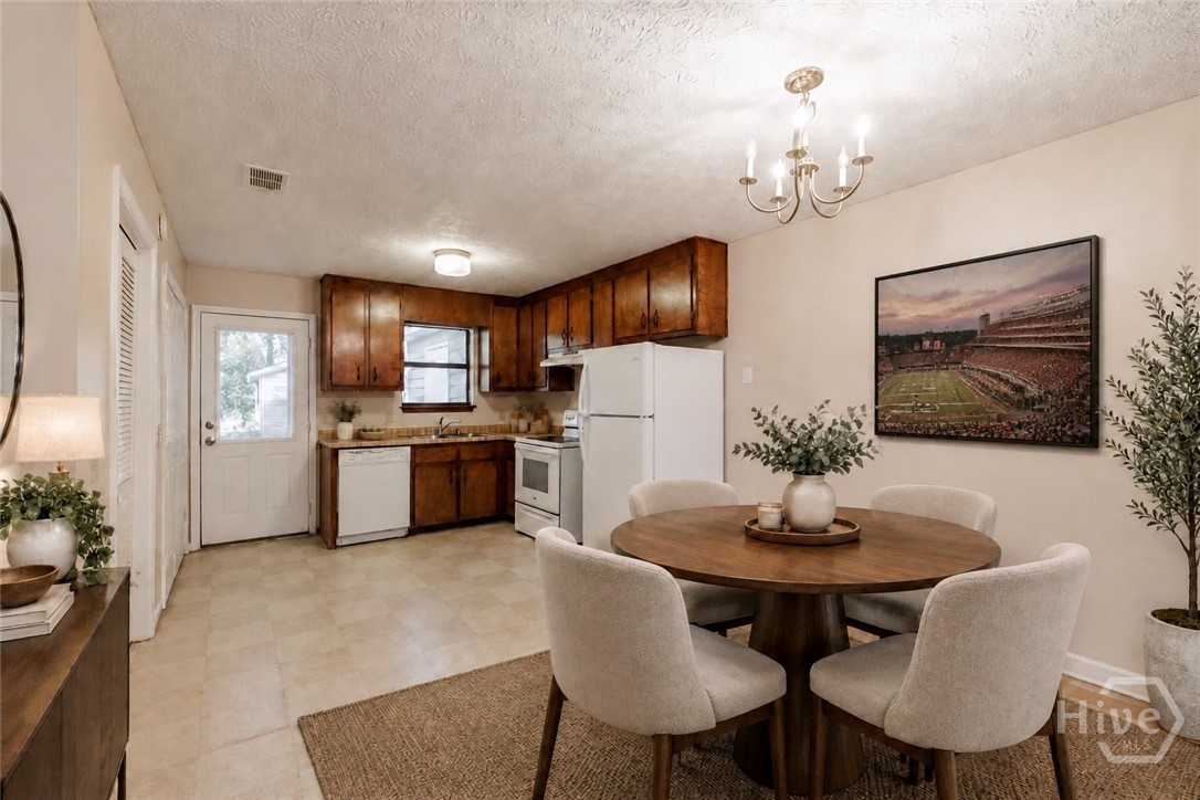 106/108 Upland Property Photo 15