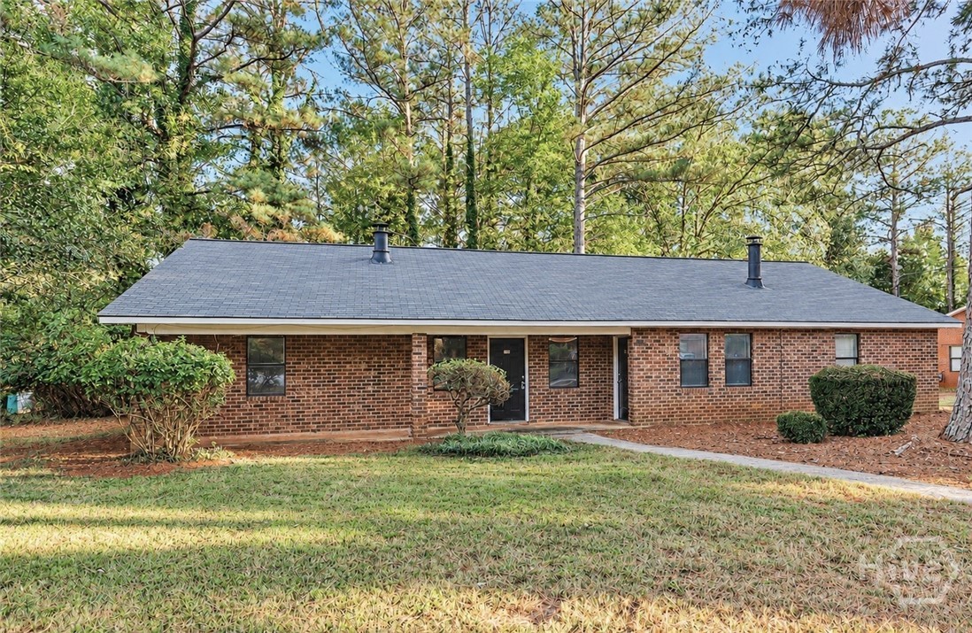 106/108 Upland Court Property Photo 1