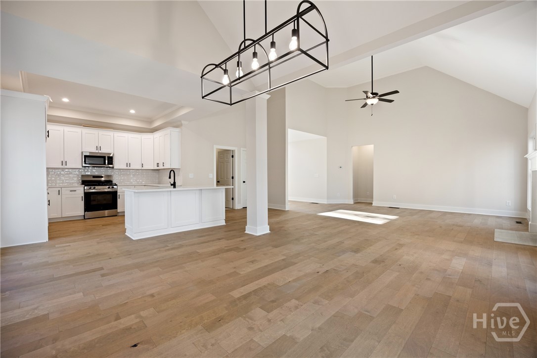 360 Ansley Property Photo 9