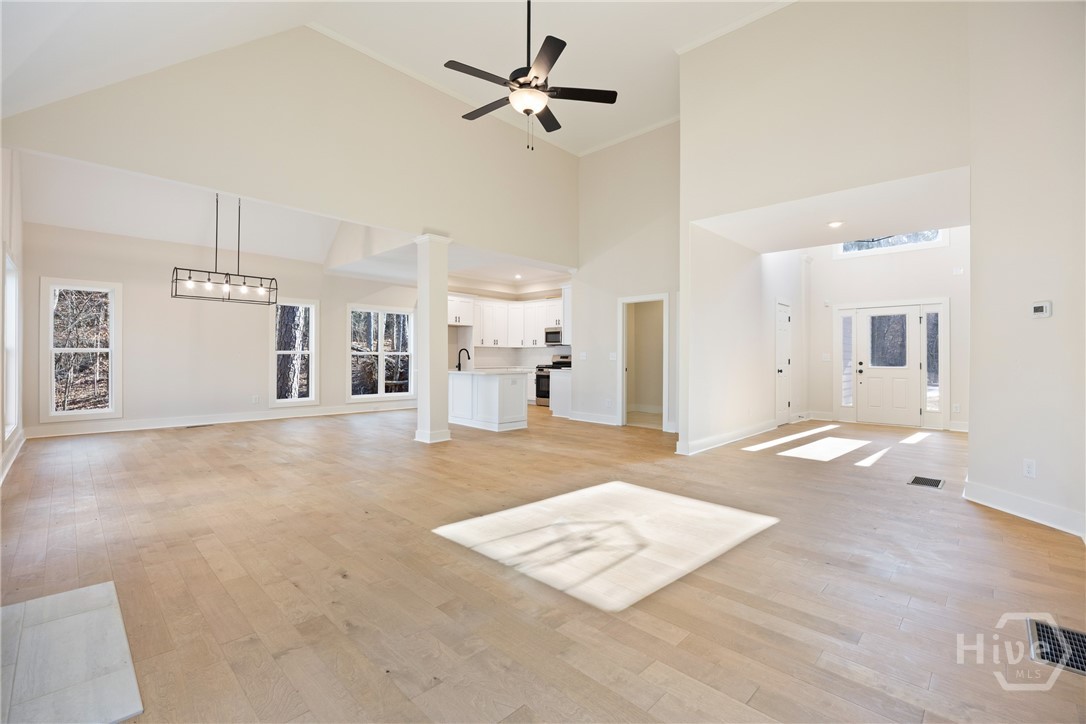 360 Ansley Property Photo 10