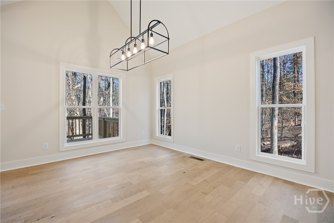 360 Ansley Property Photo 11