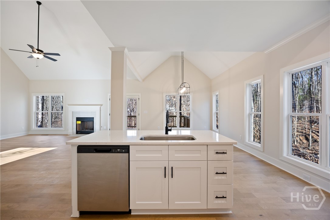 360 Ansley Property Photo 12