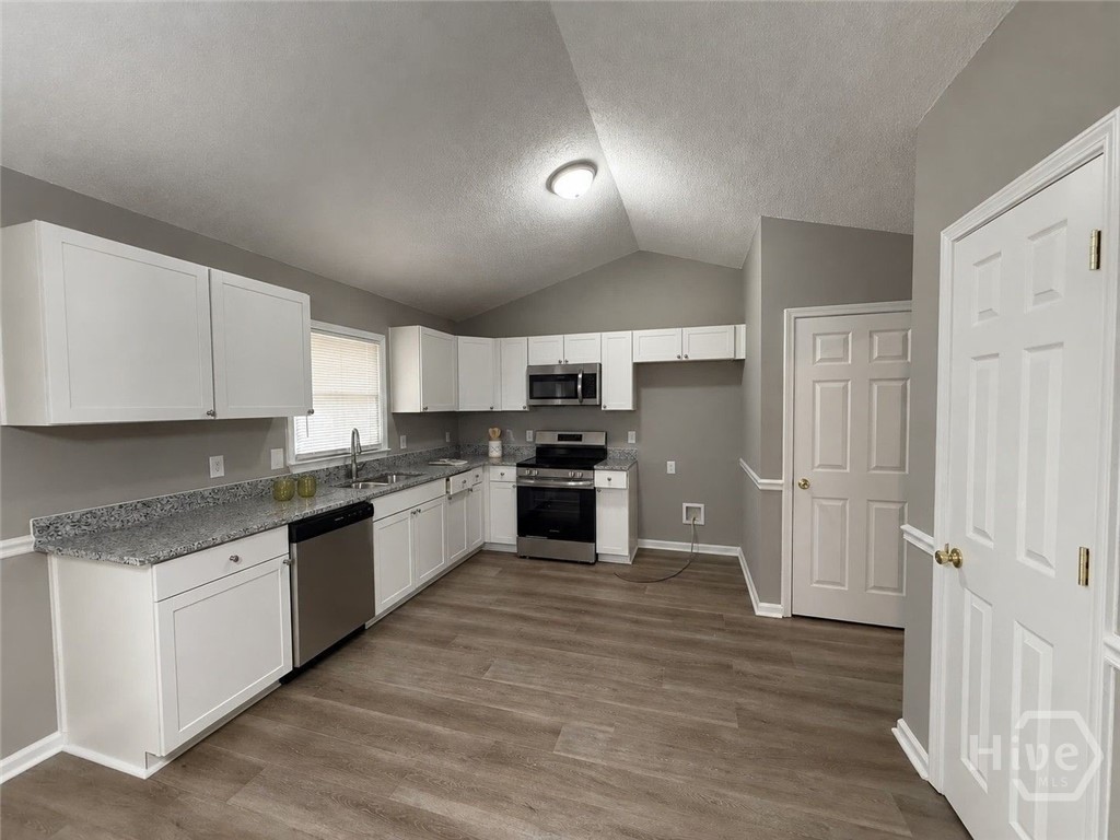 106 Pheasant Run Property Photo 3