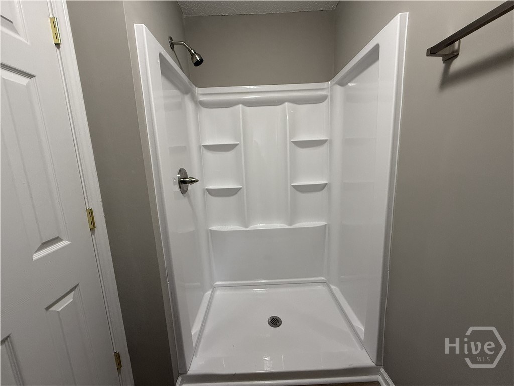 106 Pheasant Run Property Photo 8