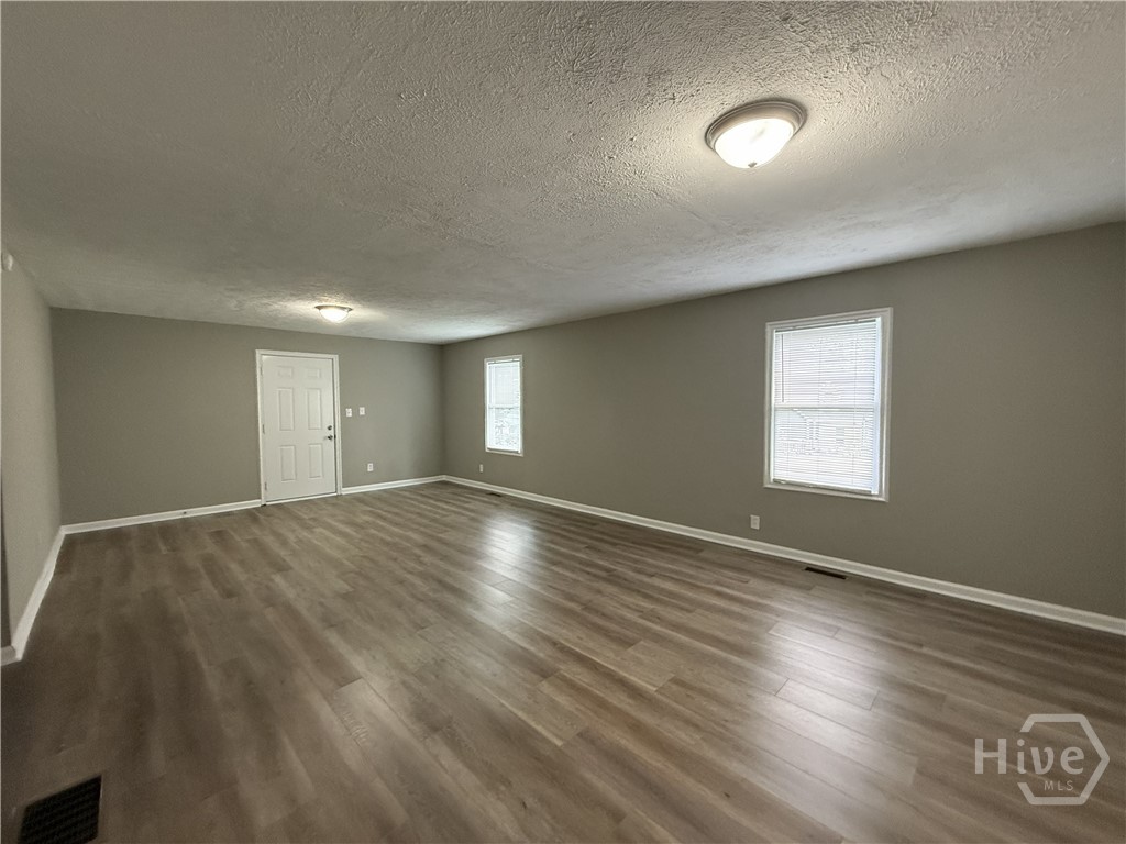 106 Pheasant Run Property Photo 14