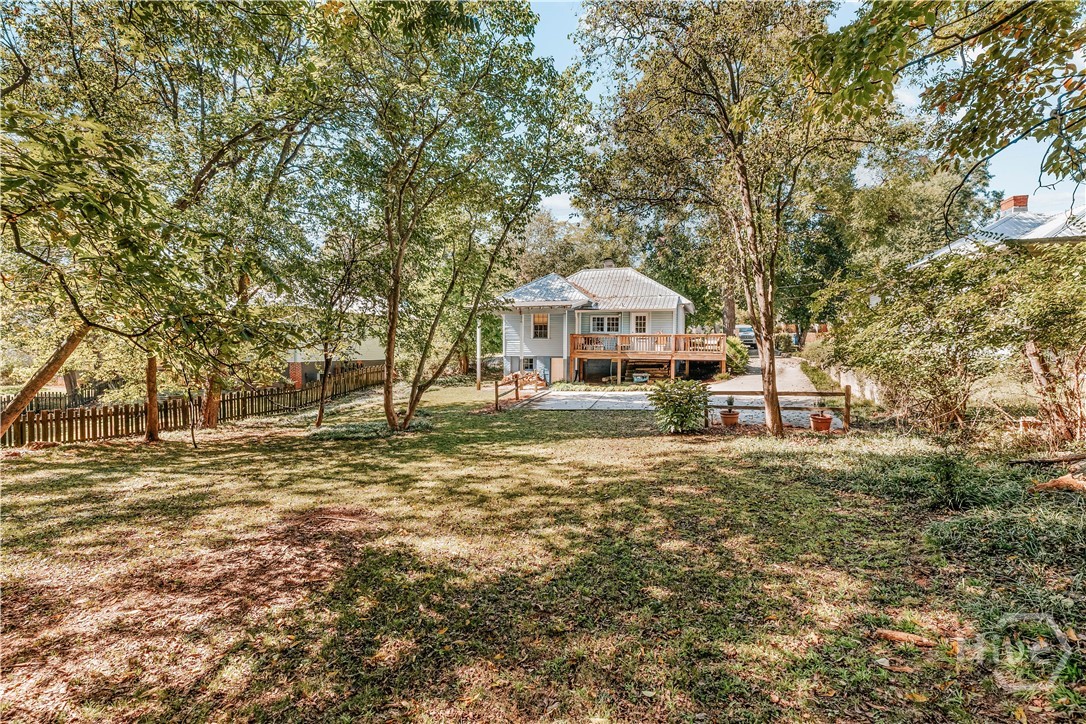186 First Street Property Photo 29